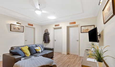 The Guesthouse - Maitland Accommodation 5