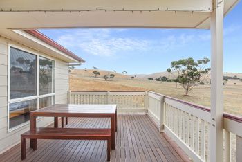 Serenity By The Sea - Maitland Accommodation 4