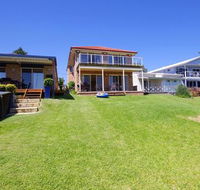 Luxury Waterfront House - Maitland Accommodation