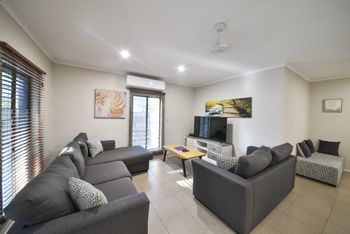 Seaclusion - Maitland Accommodation 1