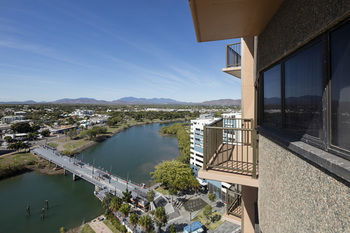 Holiday Inn Townsville - Maitland Accommodation 3
