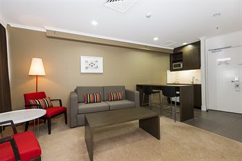 Holiday Inn Townsville - Maitland Accommodation 1