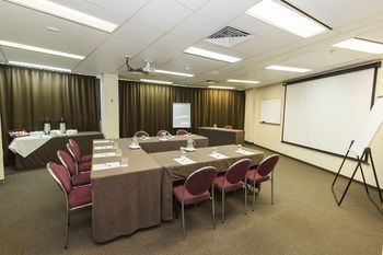 Holiday Inn Townsville - Maitland Accommodation 5