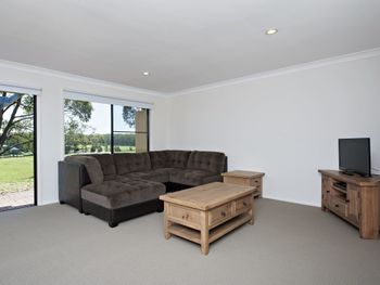 Villa 127 Horizons Golf Resort - Maitland Accommodation 6