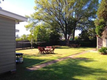 Edgeworth Street Manor - Maitland Accommodation 2