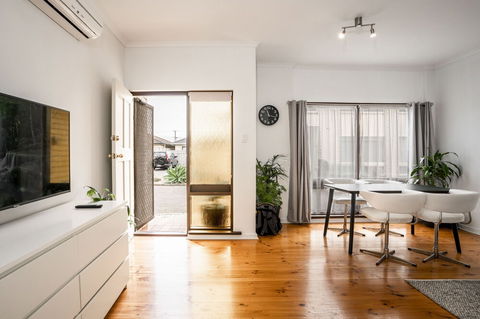 View One Three - Maitland Accommodation 2