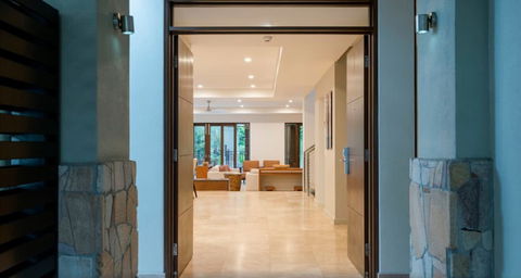 Sea Temple Port Douglas 3 Bedroom Luxury Villa - Maitland Accommodation 5