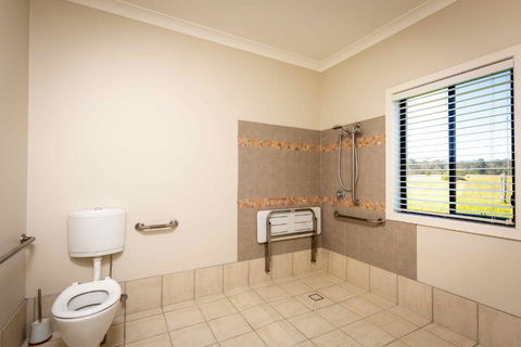 Mandalay Villas - Villa 2 - Maitland Accommodation 5