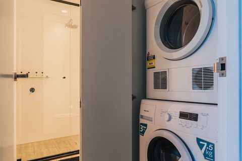 Victoria One Suites - Maitland Accommodation 5