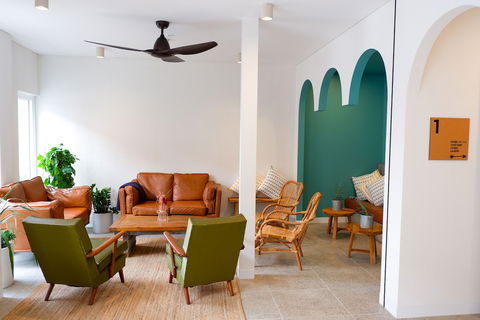 Stoke Beach House - Maitland Accommodation 2