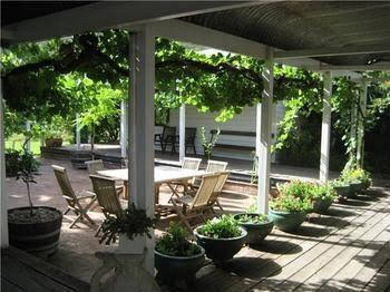 Avoca House & Cottage Accommodation - Maitland Accommodation 0
