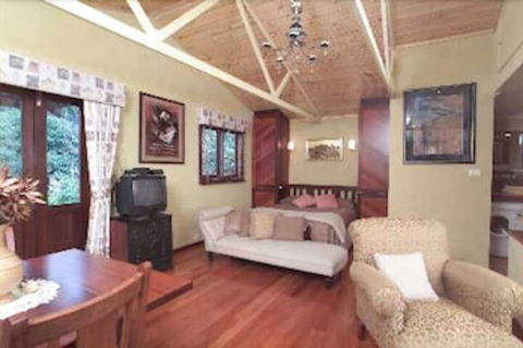 Ford House Retreat - Maitland Accommodation 6