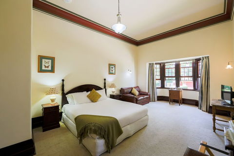 Petersons Armidale Winery & Guesthouse - Maitland Accommodation 6