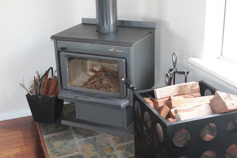 The Sleeping Lady Private Retreat - Maitland Accommodation 3