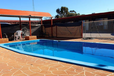 Ardeanal Motel West Wyalong - Maitland Accommodation 2