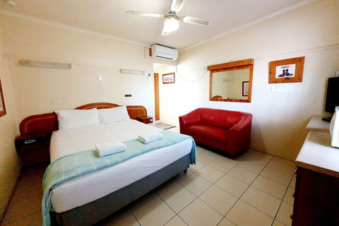 Ardeanal Motel West Wyalong - Maitland Accommodation 6