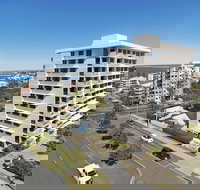 Burgess  Kings Beach Apartments - Maitland Accommodation