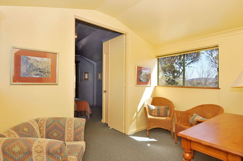 Tree Elle - Maitland Accommodation 3