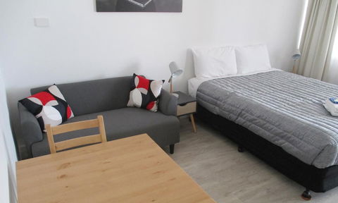 Shady Rest Motel - Maitland Accommodation 5