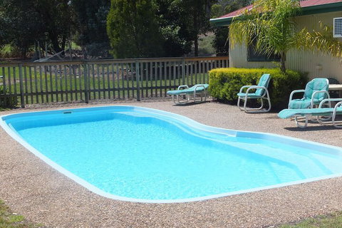 Lakes Entrance Country Cottages - Maitland Accommodation 4