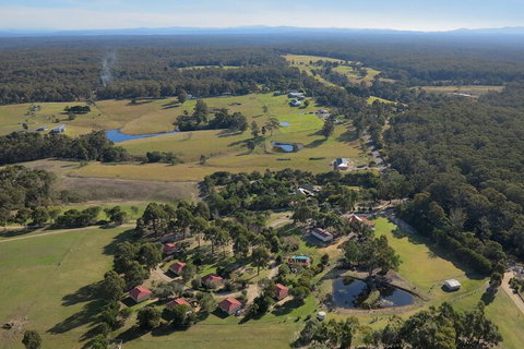 Lakes Entrance Country Cottages - Maitland Accommodation 2