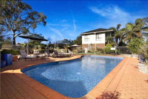 Paradise Holiday Apartments - Maitland Accommodation 2