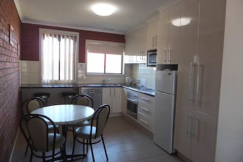 Paradise Holiday Apartments - Maitland Accommodation 3