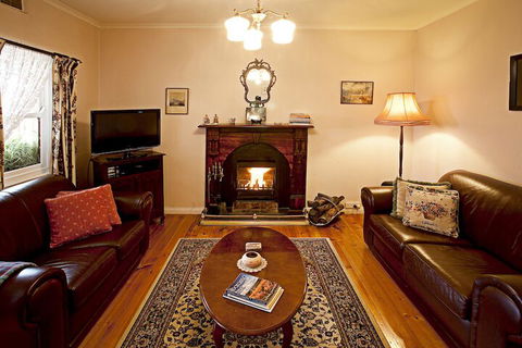 Trinity Cottage - Maitland Accommodation 3