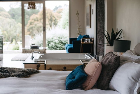 Polperro Villas - Maitland Accommodation 5