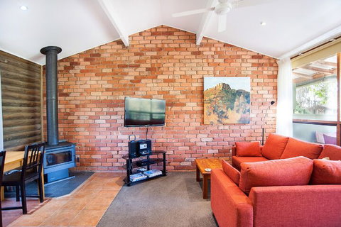 Southern Grampians Cottages - Maitland Accommodation 3