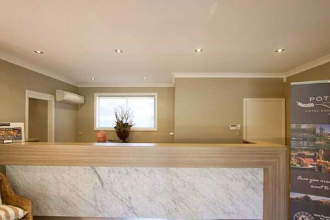 Potters Apartments - Maitland Accommodation 5