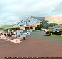 Emu Point Motel  Apartments - Maitland Accommodation