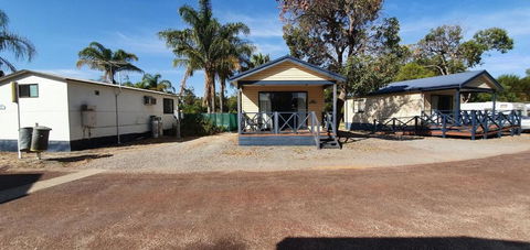 Pinjarra Caravan Park & Cabins - Maitland Accommodation 1