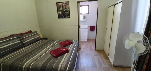 Pinjarra Caravan Park & Cabins - Maitland Accommodation 2