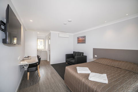 Black Gold Motel - Maitland Accommodation 4