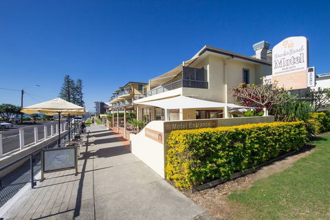 Yamba Beach Motel - Maitland Accommodation 3