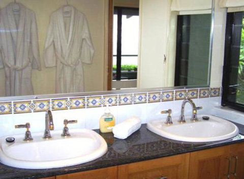 At Remingtons Private Cottages & Lodge - Maitland Accommodation 2