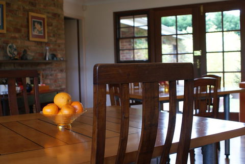 Yallambee - Maitland Accommodation 6