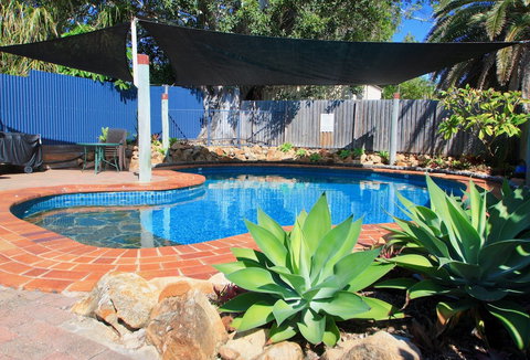 Endeavour Inn - Emu Park - Maitland Accommodation 1