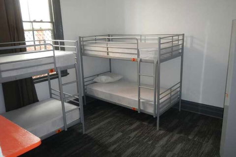 Haus Accommodation - Hostel - Maitland Accommodation 3
