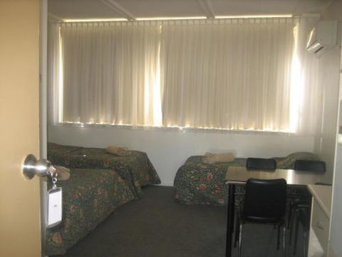 Golden Hills Motel - Maitland Accommodation 5