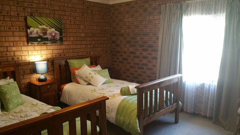 Shady Trees Barrington Holiday House - Maitland Accommodation 6