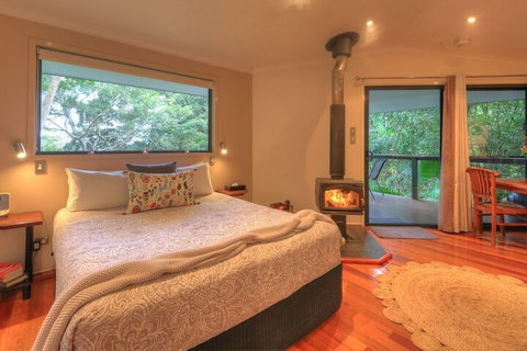 Montville Grove - Maitland Accommodation 5