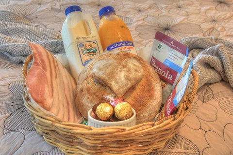 Montville Grove - Maitland Accommodation 7