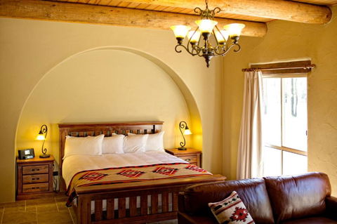 Casa La Vina Villas Pokolbin - Maitland Accommodation 3