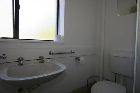 Alpha Centauri Townhouses - Maitland Accommodation 6