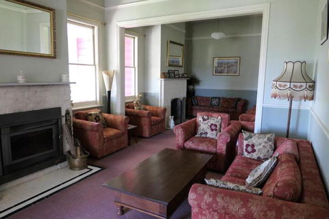 Norwood Mountain Lodge - Maitland Accommodation 0