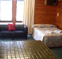 Aaroona Holiday Resort - Maitland Accommodation
