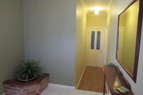 Albany Holiday House - Maitland Accommodation 5