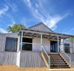 Black Sheep Inn - Maitland Accommodation